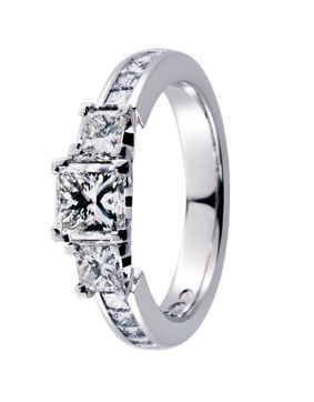 Festive Marilyn 470-210-VK diamantring med sidostenar