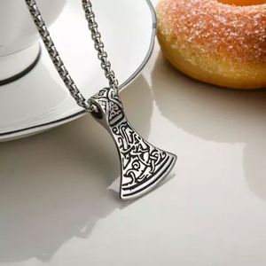 Varia Design Balder halsband silver main product photo