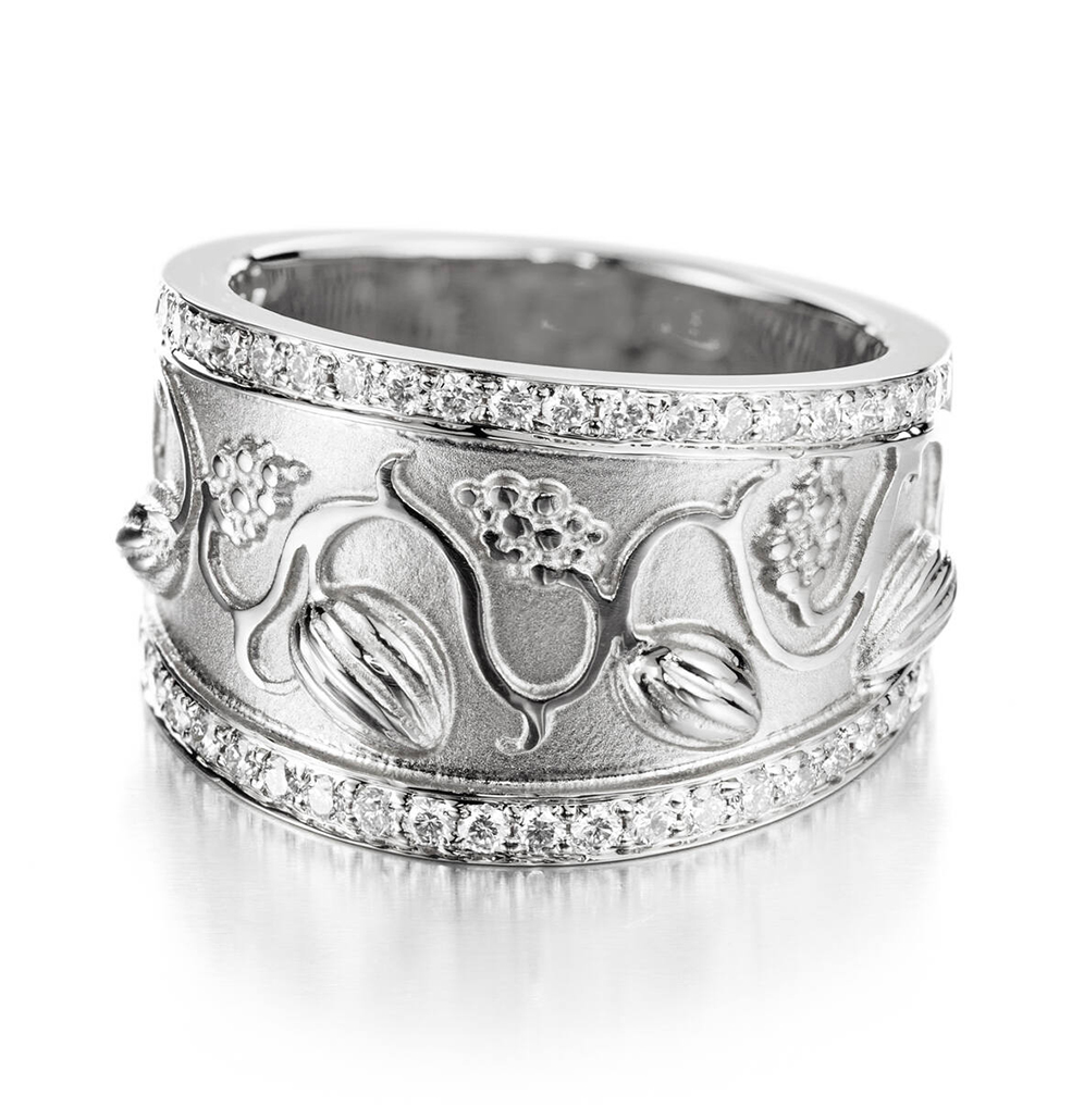 Lumoava Eden diamantring vitguld 824590000