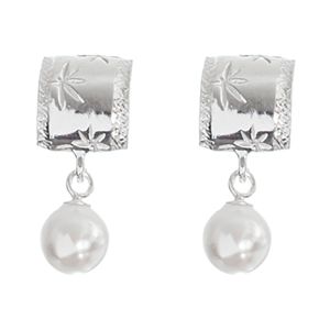 Me & Martina Glimmande örhängen H103 main product photo