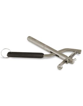 Tång för att driva ut armbandsnålar