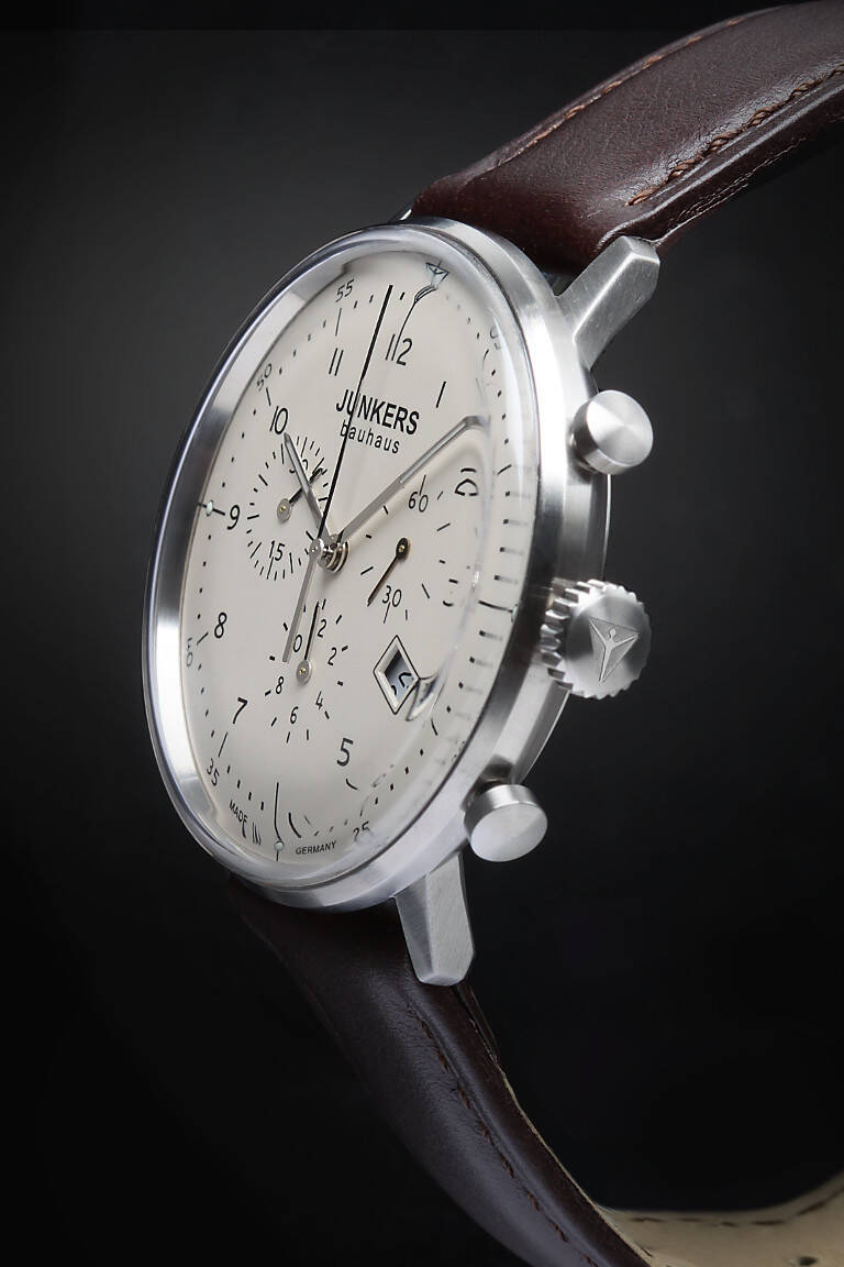 JUNKERS Bauhaus クロノグラフ時計 6086-5QZ-203547 Junkers
