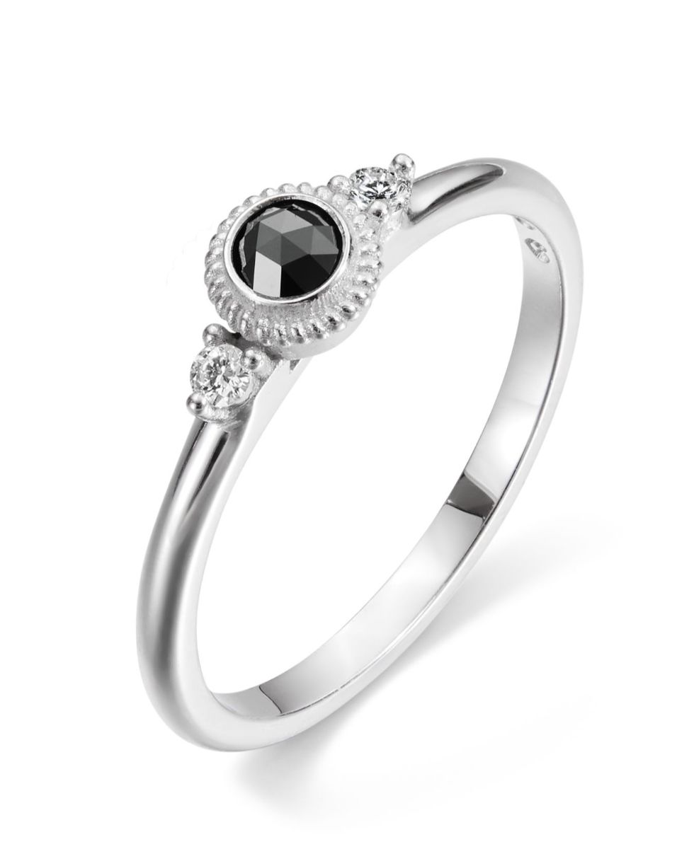 Kalevala Beloved trestens 0.23 ct svart diamantring vitguld 541000003M