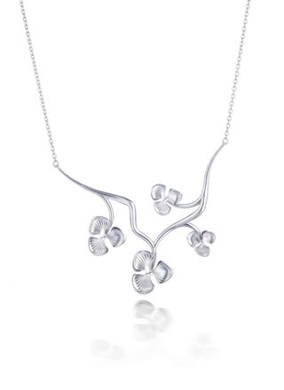 Lumoava blossom halsband L57234300000