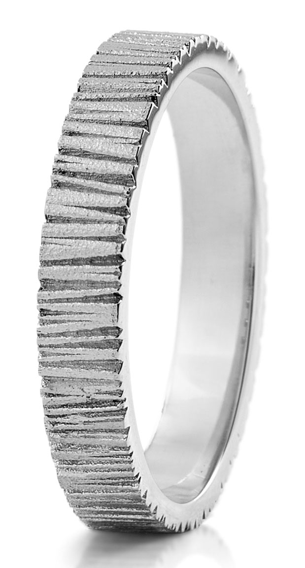 Lumoava Stripe ring L82217300000