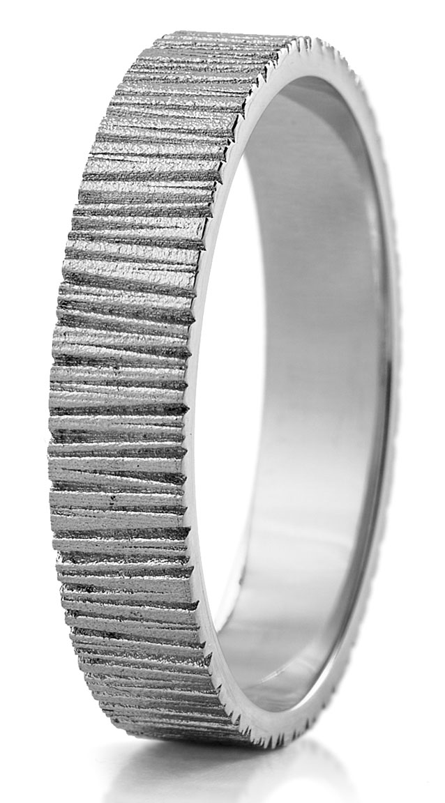 Lumoava Stripe ring L82217310000