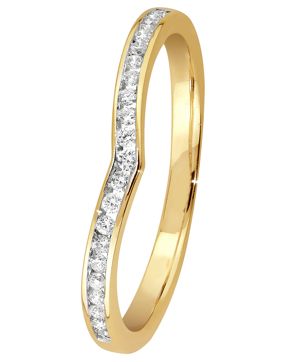Lykka Elegance chevron diamantring i gulguld 0,10 ct