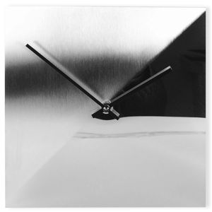 Nikama Arctichrome väggklocka kvadrat 303 main product photo