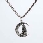 Northern Viking Jewelry Moon Wolf hänge NVJ-H-RS051