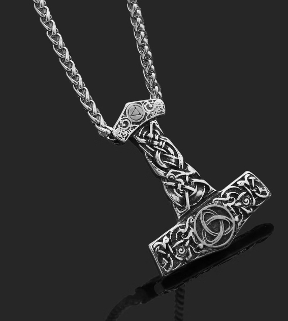 Varia Design Mjölner Triquetera halsband